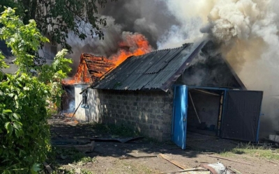 Росіяни зранку обстріляли Нікополь та район: двоє людей загинули, пошкоджено готель
