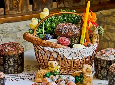 Як зібрати великодній кошик і що символізують страви у ньому